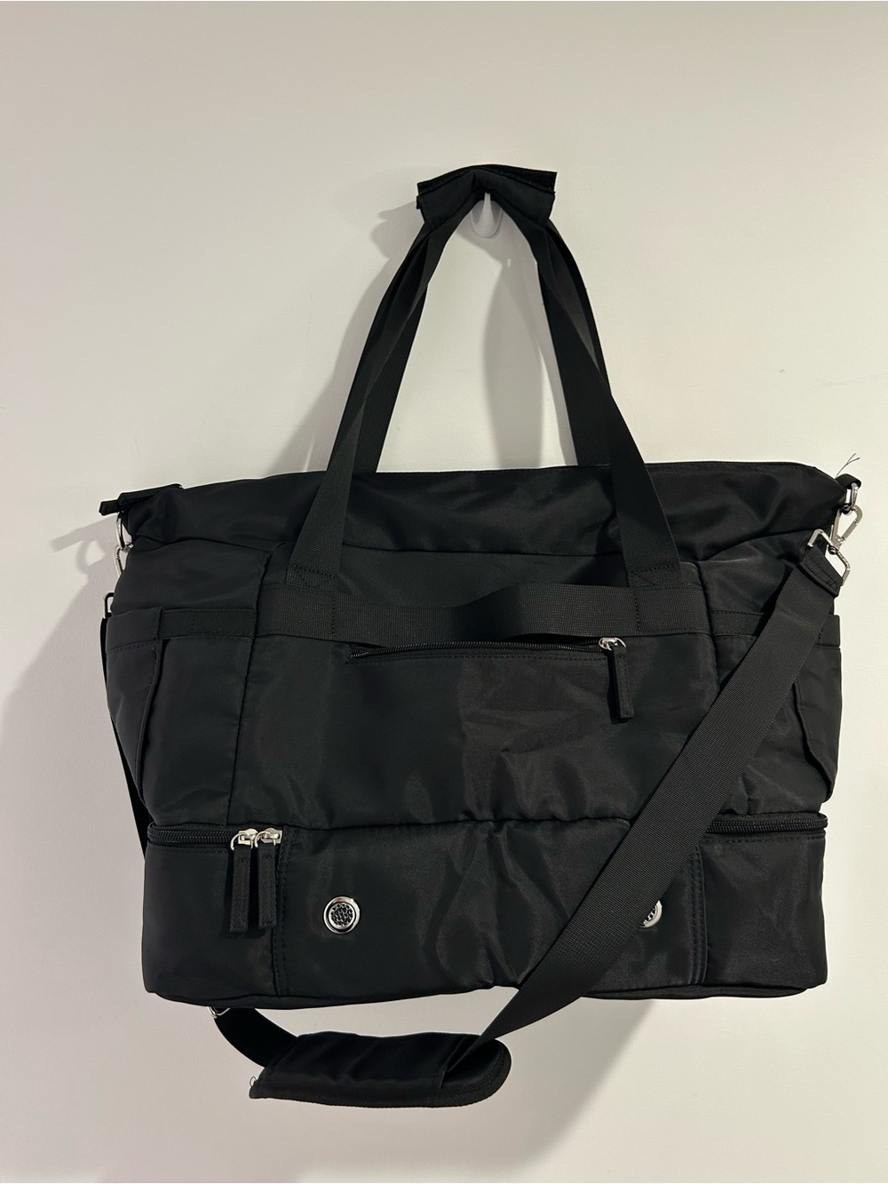 Etronik Gym Duffel Bag - Picture 2 of 8